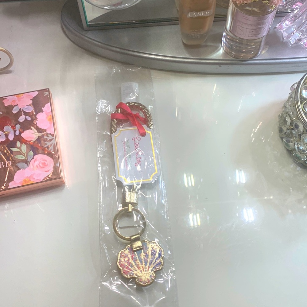 Lilly pulitzer wristlet key chain